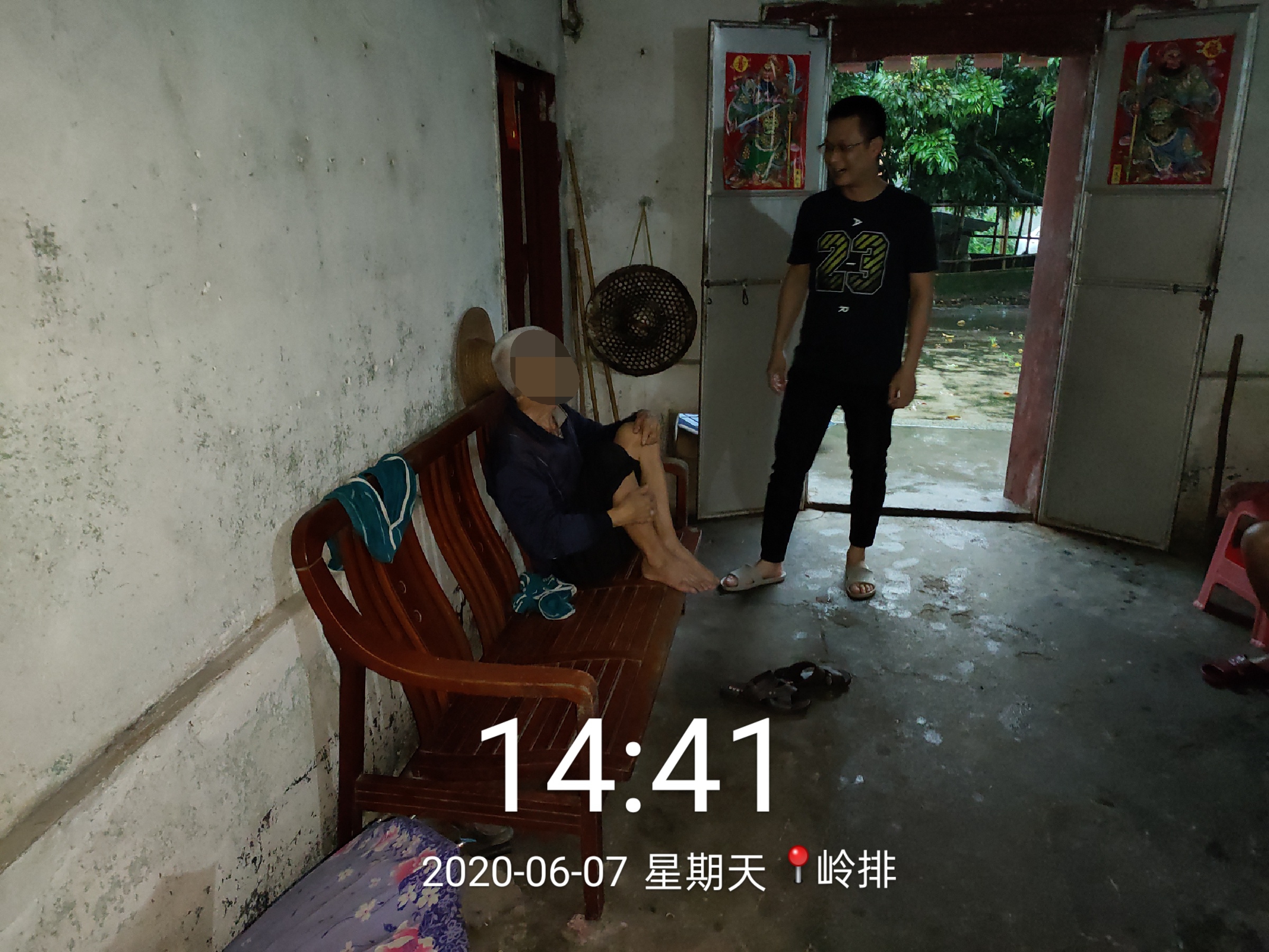 走訪慰問孤寡老人
