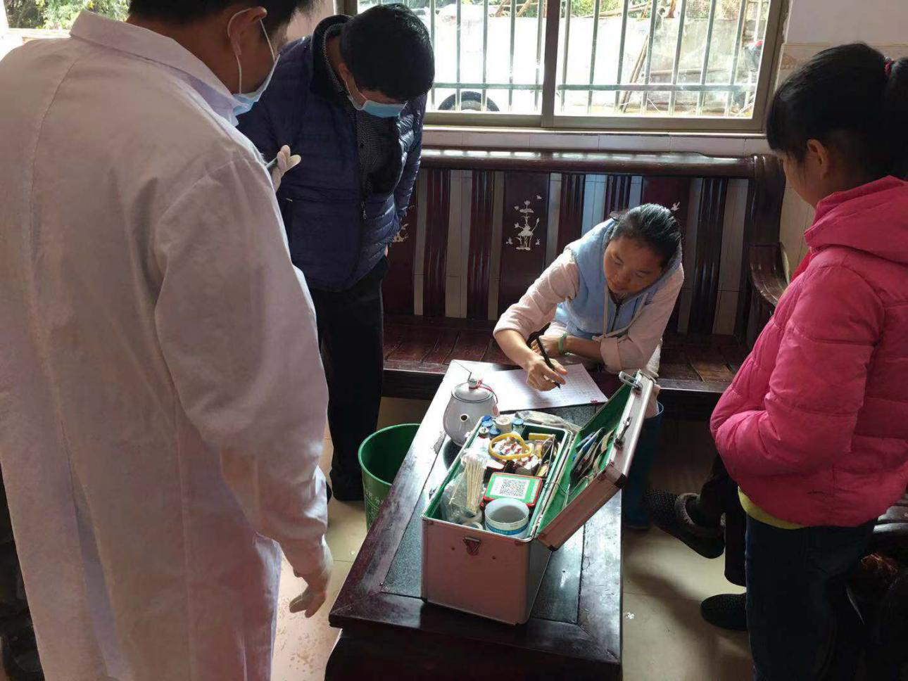 走村入戶摸底排查