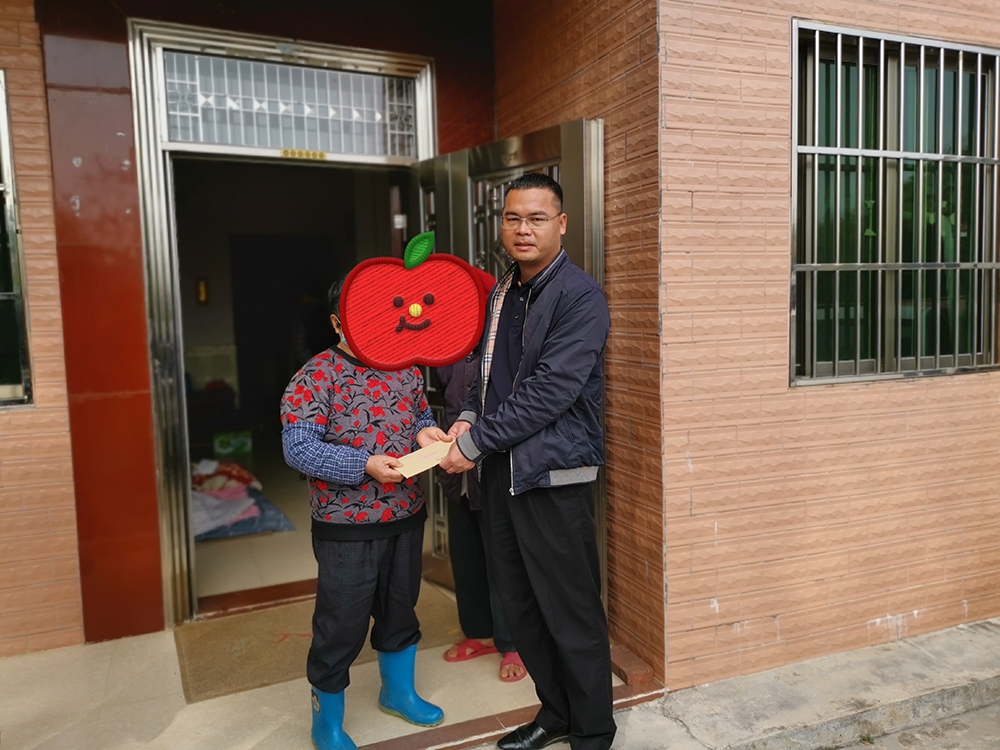 慰問困難黨員
