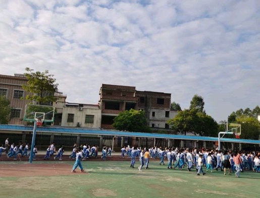 麻陂中心小學