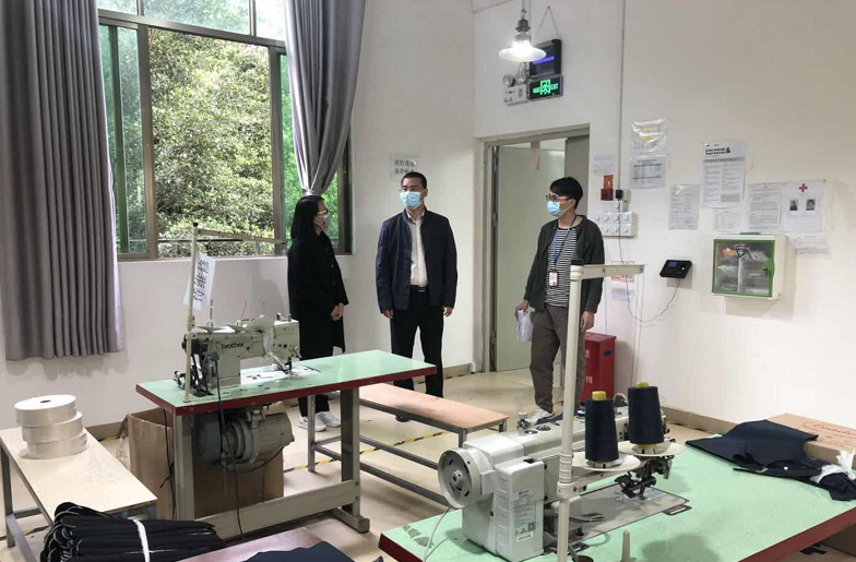 王玉書常務帶領安監所成員排查小加工廠